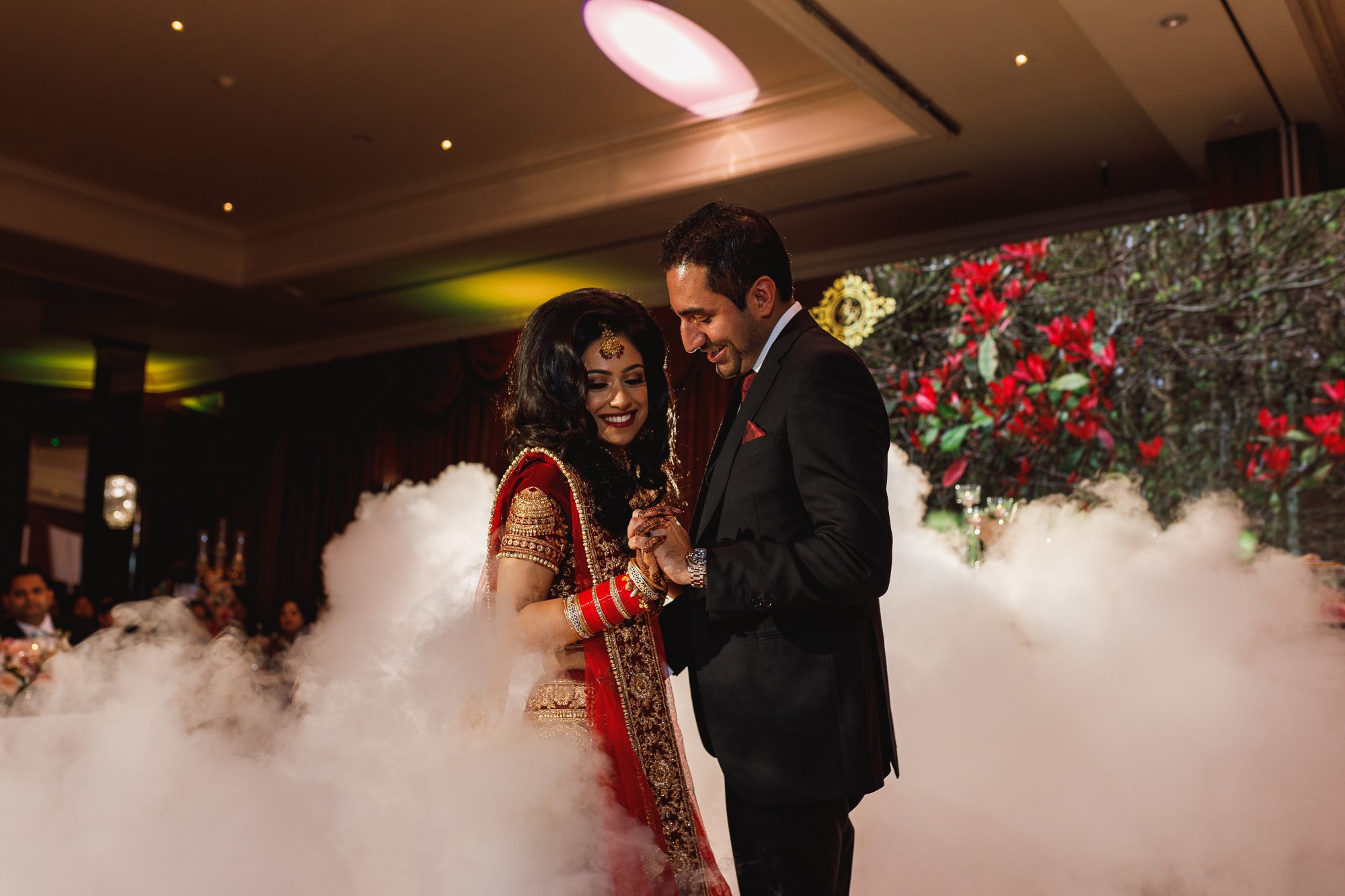 First dance, Radisson Blu Edwardian Heathrow, Hindu wedding photographer