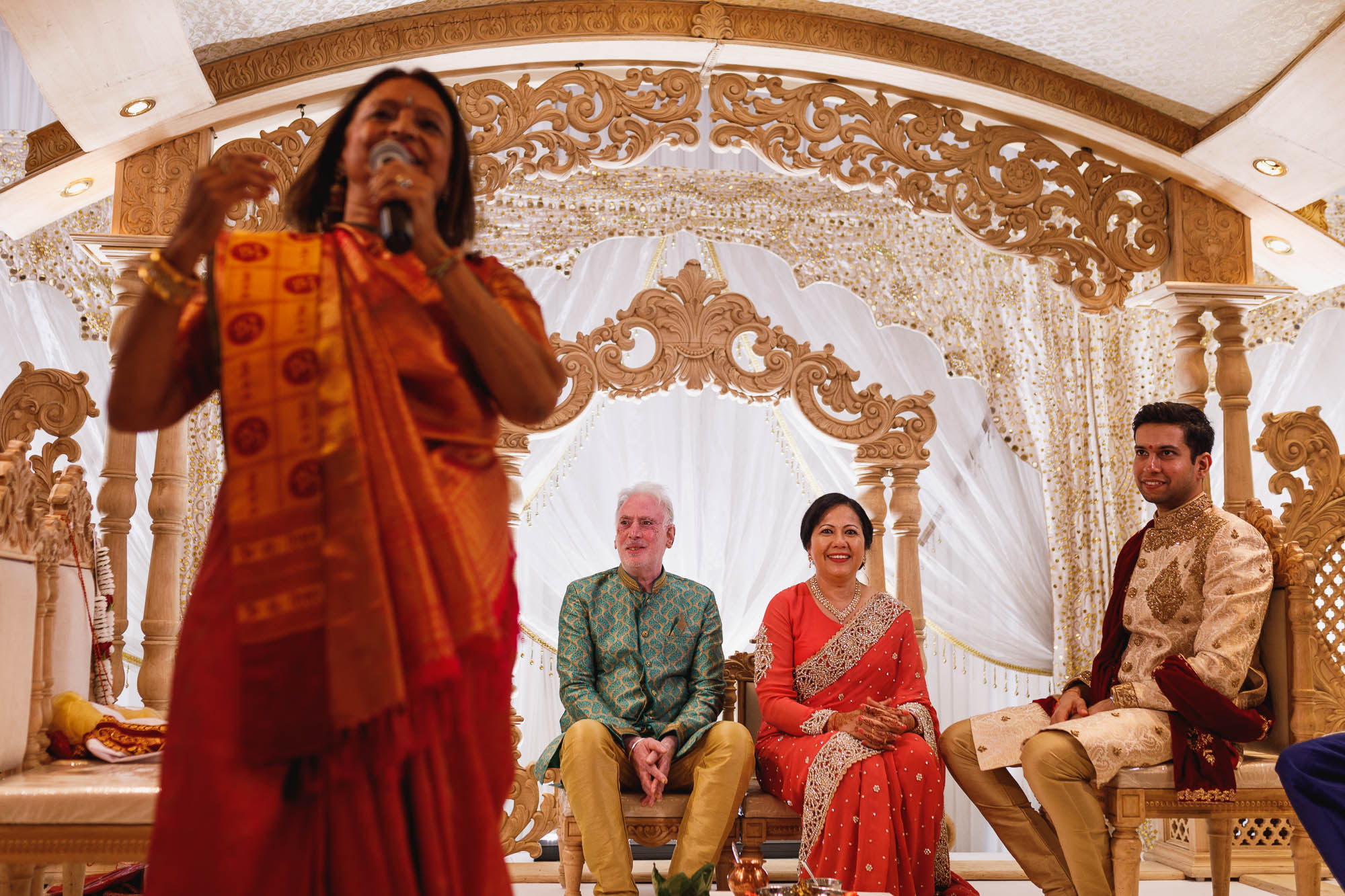 Dunchurch Park Hotel, Asian wedding photographer Midlands, hindu ceremony