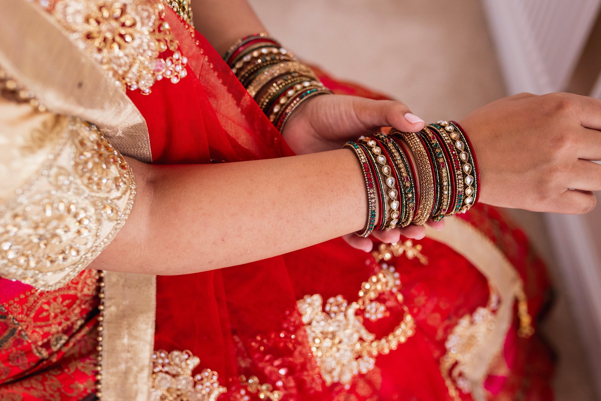 Hindu wedding, Gujarati wedding, Asian wedding photographer, Leicester, Intimate wedding, bride getting ready