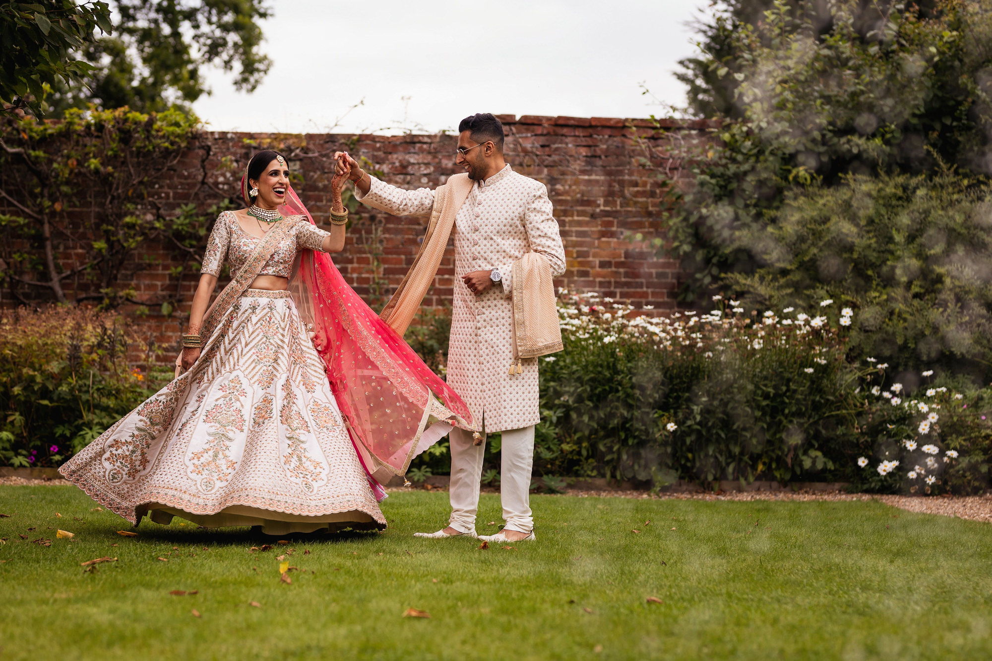 Northbrook Park, Farnham, Hindu Wedding, Bride and groom portraits