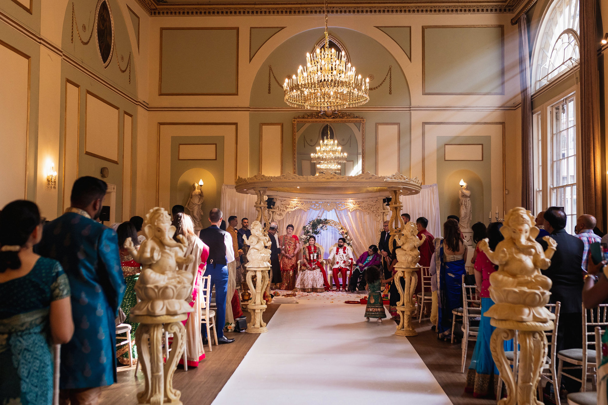 The City Rooms, Leicester, Documentary Wedding Photographer, Hindu ceremony