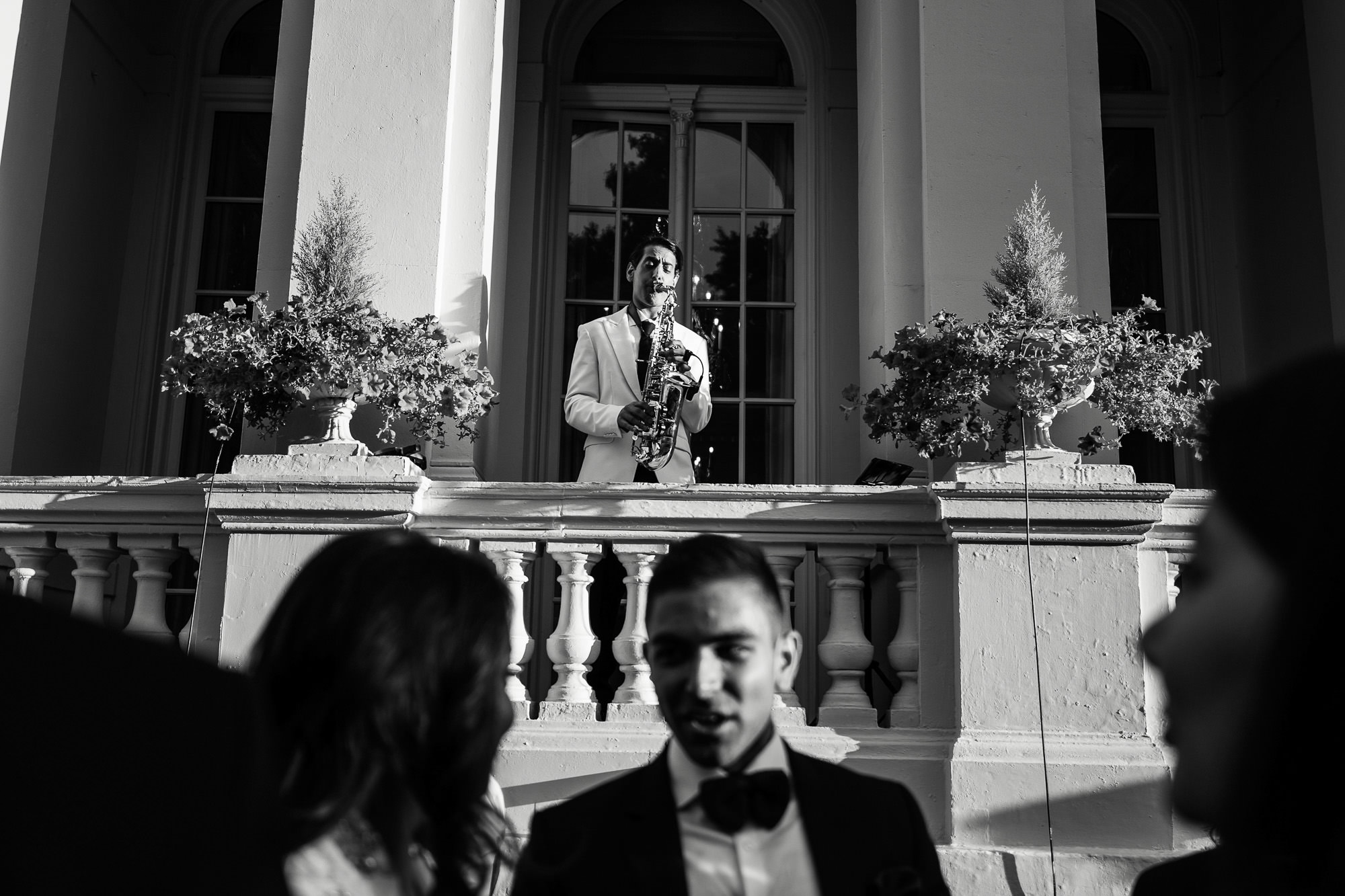 Mandarin Oriental Hyde Park, Asian Wedding Photographer in London, Wedding Reception, Saxophonist
