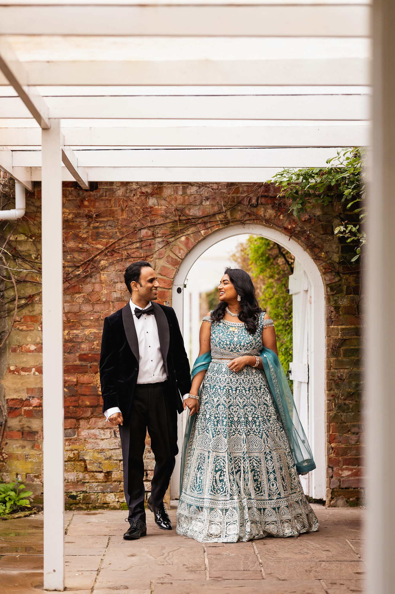 Tamil Wedding, Tamil Wedding Photography, Northbrook Park, wedding reception, couples portraits