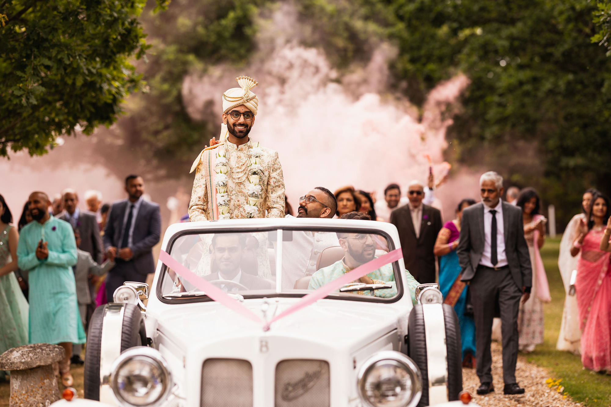 Northbrook Park, Hindu Wedding & Reception, Documentary Wedding Photographer, jaan arrival
