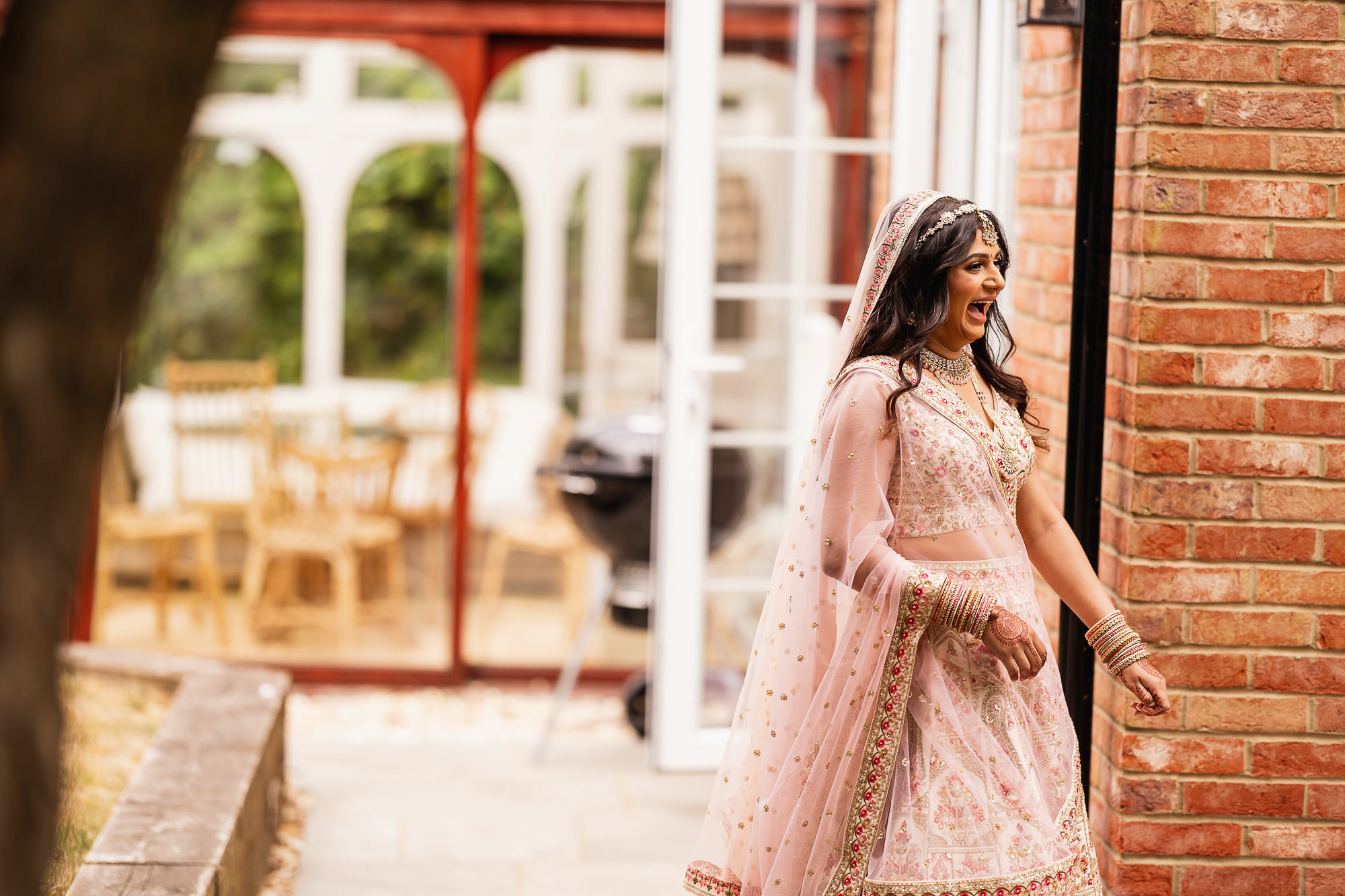 Northbrook Park, Hindu Wedding & Reception, Documentary Wedding Photographer, bride getting ready