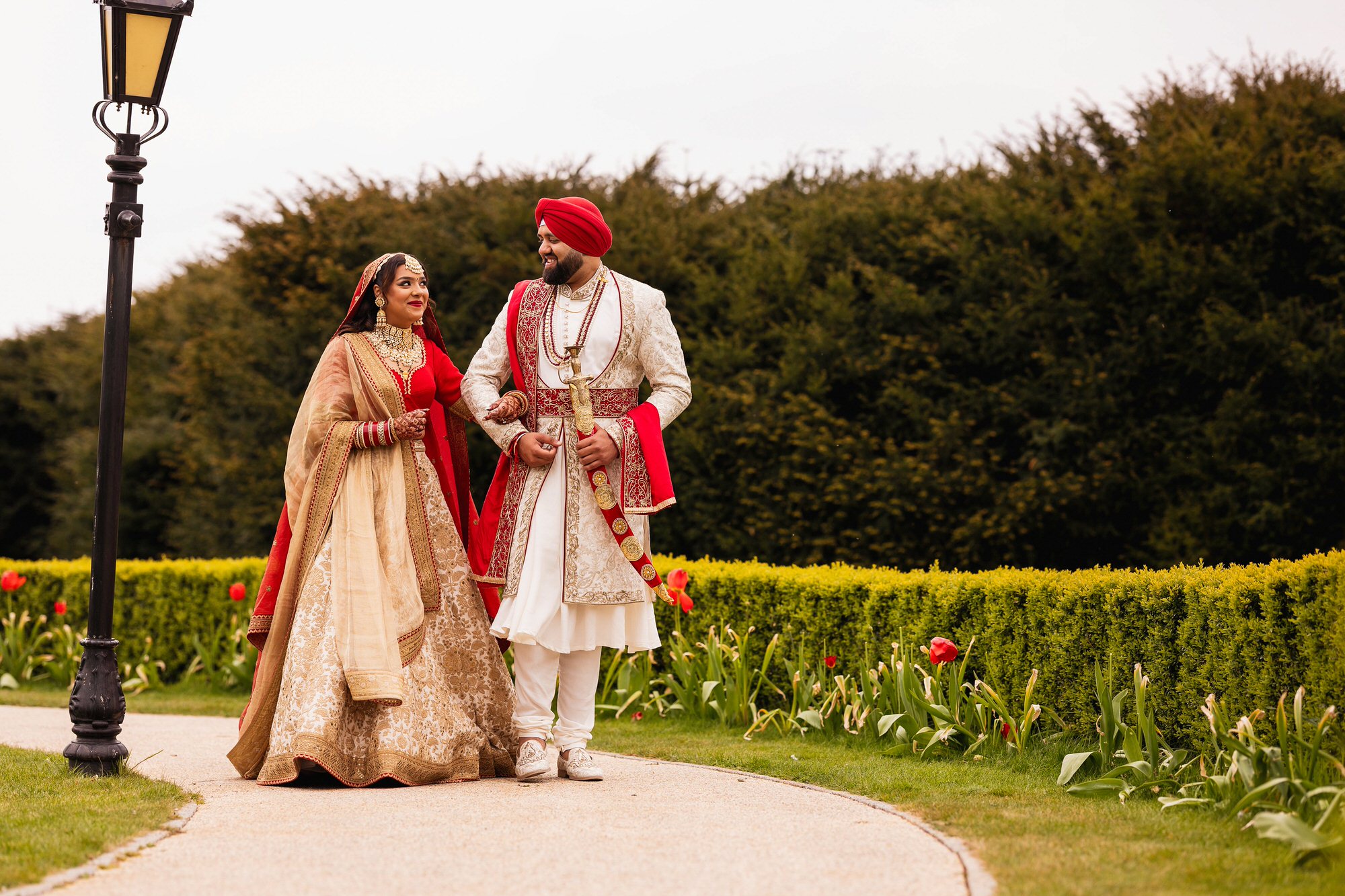 Hindu Wedding, Froyle Park, Hampshire, Asian Wedding Photographer, couples portrait